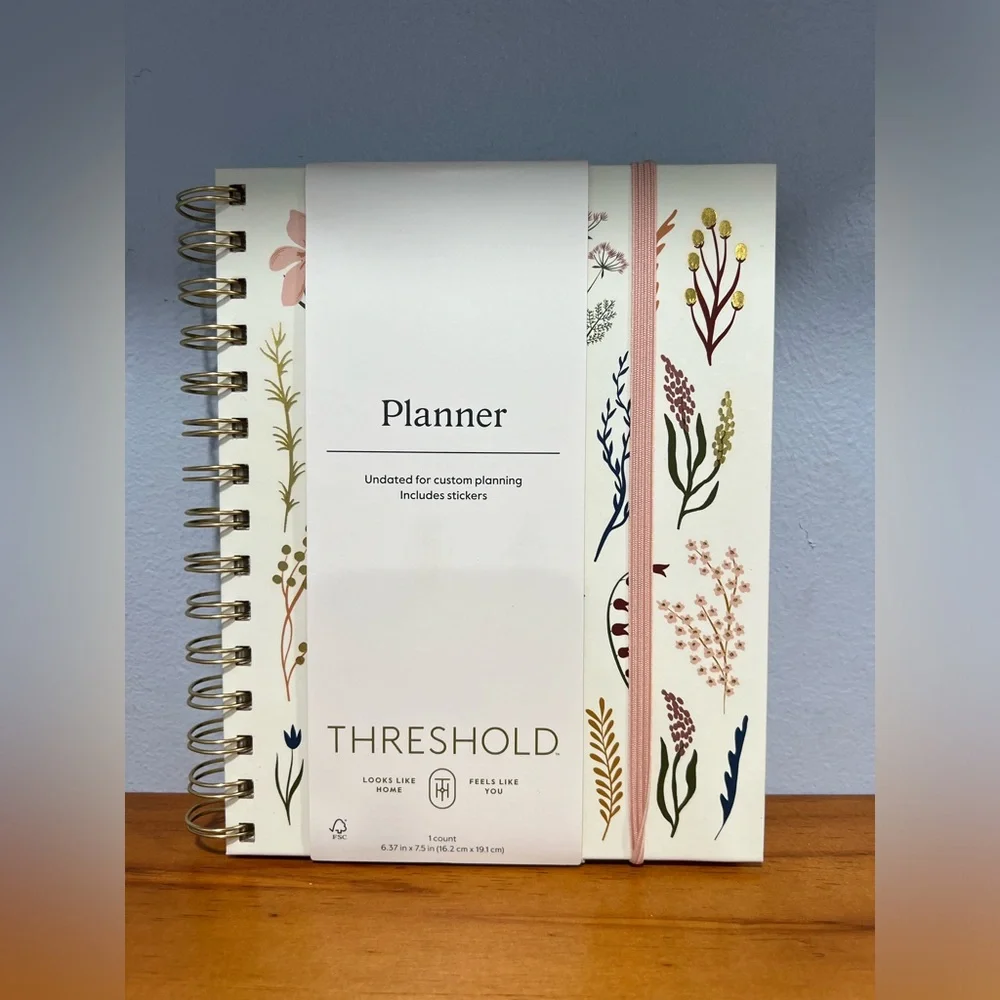 THRESHOLD NEW Undated Calendar Planner Organizer Book Stickers Notes 6.37